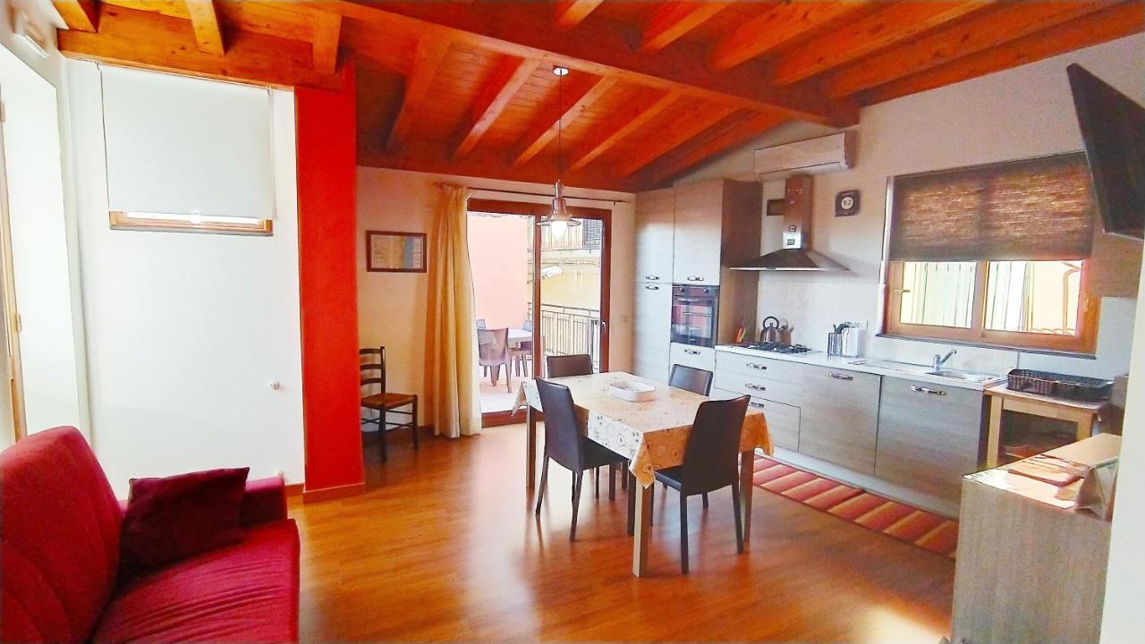 アチレアーレ Casa Del Solヴィラ エクステリア 写真